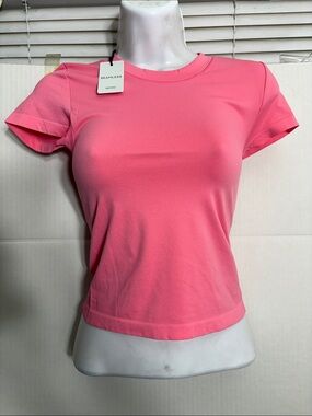 Aritzia color pink Sinch Smooth Willow T-Shirt 5194